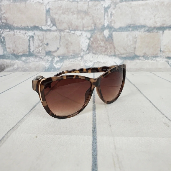 Kenneth Cole Reaction Brown Tortoise Shell Sunglasses - Picture 1 of 14